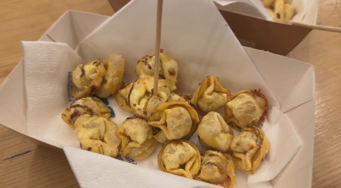 STUZZICAGENTE 40, MODENA FA IL PIENO DI GUSTO E DI PUBBLICO