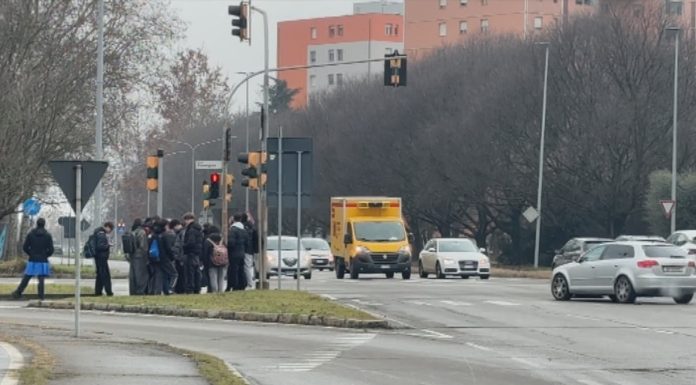 VIOLENZA AL WILIGELMO, BABY GANG PICCHIA ED ESTORCE DENARO AGLI STUDENTI