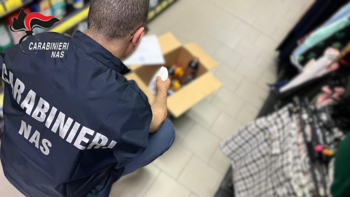 foto NAS PARMA_sequestro cosmetici