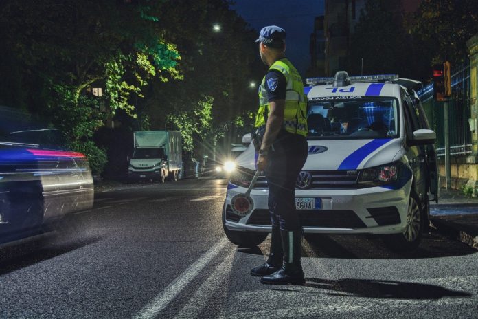 polizia locale modena notturna controlli stradali
