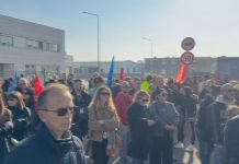 GAMBRO VANTIVE, A MEDOLLA SCIOPERO E PRESIDIO DEI LAVORATORI PER 4 ORE