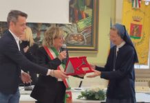 A VIGNOLA, CONFERITE LE “CHIAVI DELLA CITTÀ” ALLE SUORE ADORATRICI