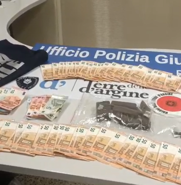 CONTROLLI A CARPI, SPACCIATORE ARRESTATO IN FLAGRANZA DI REATO