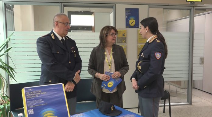 FRODI DIGITALI, COME DIFENDERSI: LA POLIZIA DI STATO INCONTRA I CITTADINI