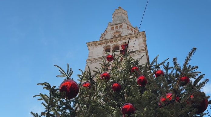 VERSO IL NATALE, IL CENTRO SI PREPARA TRA MERCATINI, LUCI E GIOSTRE