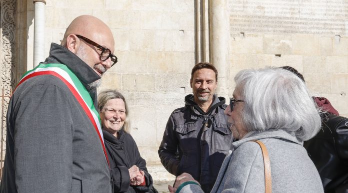 MODENA RICORDA L’ECCIDIO IN PIAZZA GRANDE DEI PARTIGIANI PO, PIAZZA E ULIVI