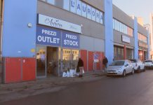 IN VIALE FINZI, CLIENTE MINACCIA E OFFENDE COMMESSA “PERCHÉ DONNA”