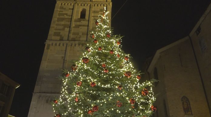 ACCENSIONE LUMINARIE, MODENA SI SCALDA CON I COLORI DELLE FESTE