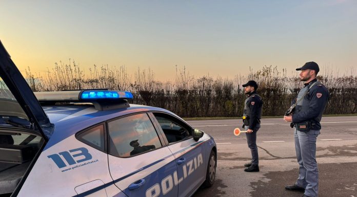 POLIZIA DI STATO, AUTO SOSPETTA A CARPI, IDENTIFICATI TRE ROMENI CON PRECEDENTI PER TRUFFA