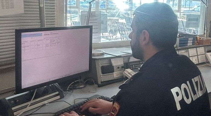CARPI, DENUNCIATO 21ENNE PER TRUFFA