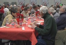 PRANZO INSIEME, VOLONTARI AL LAVORO PER CENTINAIA DI PERSONE SOLE