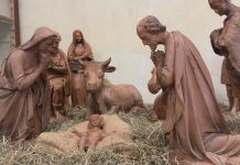 IL PRESEPE RITROVATO: IN MUNICIPIO NOVE STATUE DI STORIA E MAGIA NATALIZIA