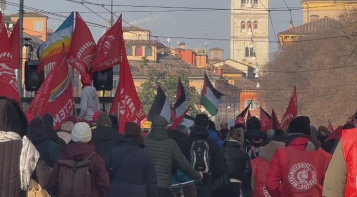 SCIOPERO GENERALE, MODENA SI MOBILITA CONTRO IL GOVERNO. IN 2000 AL CORTEO