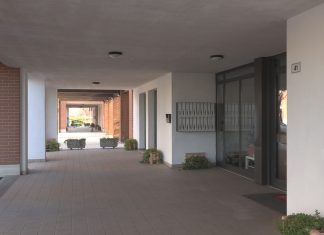 VIA DELLE SUORE, BABBO NATALE DERUBATO: LADRO PRENDE I REGALI DEI BIMBI