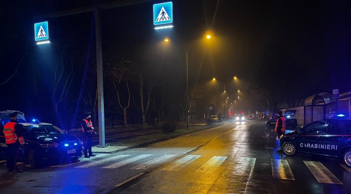 I CARABINIERI DENUNCIANO UN MINORENNE SORPRESO IN STRADA CON UN COLTELLO