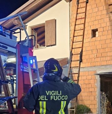 SESTOLA, INCENDIO IN UNA CANNA FUMARIA