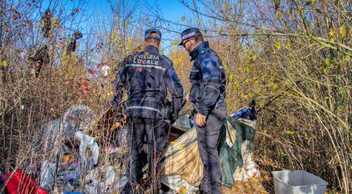 SAN CATALDO, SMANTELLATO ACCAMPAMENTO ABUSIVO