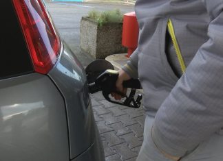 CARBURANTE, QUANTO MI COSTI. A CARPI FINO A 3 EURO IN PIÙ A PIENO