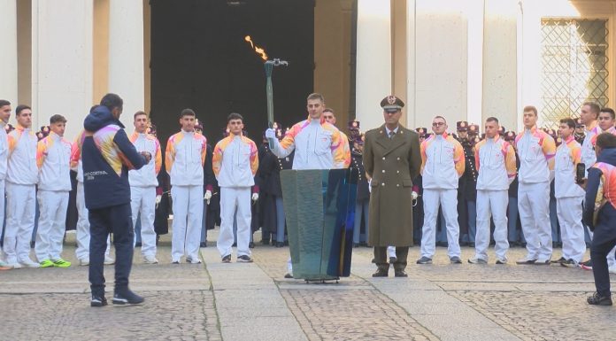 LA FIAMMA OLIMPICA, I CINQUE CERCHI ENTRANO ALL’ACCADEMIA MILITARE