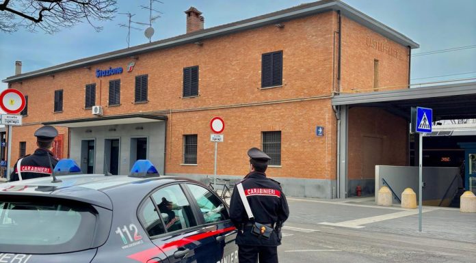 A BORDO DEL TRENO MOLESTA UNA RAGAZZA DISABILE: ARRESTATO