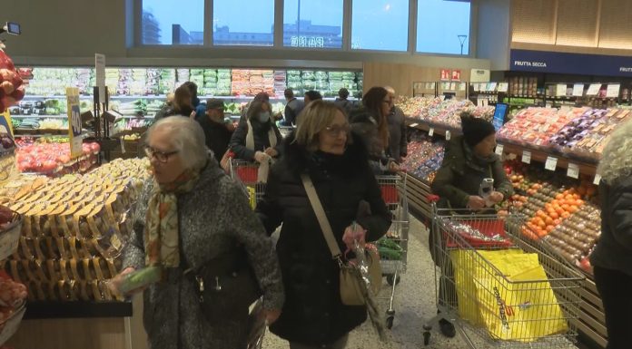SUPERMERCATI, DISCUSSIONE SULLE DOMENICHE APERTE