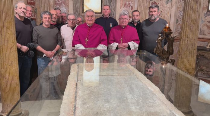 SAN GEMINIANO, L’APERTURA DELLA TOMBA TRA DEVOZIONE E MAESTRIA