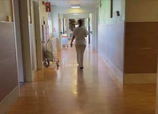 ARRESTO CARDIACO, STA MALE MENTRE GIOCA A CALCETTO E VIENE SALVATO