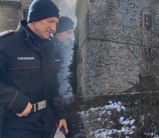 DANIELA RUGGI, SOPRALLUOGO DEI CARABINIERI. IL LAVORO DEL MEDICO LEGALE