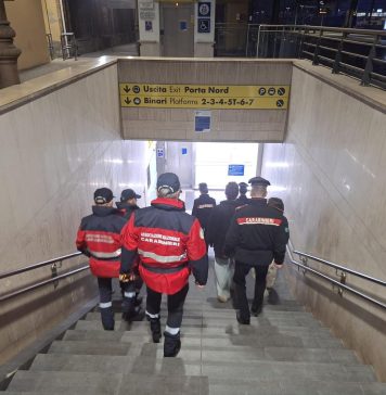 MODENA: CONTROLLI A TAPPETO IN CENTRO. CARABINIERI IN AZIONE TRA VIOLAZIONE DI FOGLI DI VIA, ARMI BIANCHE E STUPEFACENTI
