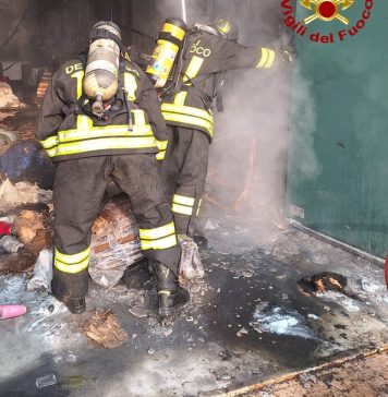 INCENDIO IN UNA MAGLIERIA: CAUSE AL VAGLIO DELLE AUTORITA’