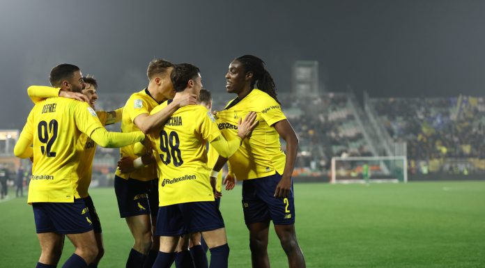 MODENA CALCIO, IMPRESA IN CASA DELLA CAPOLISTA, VENEZIA BATTUTO 0-2