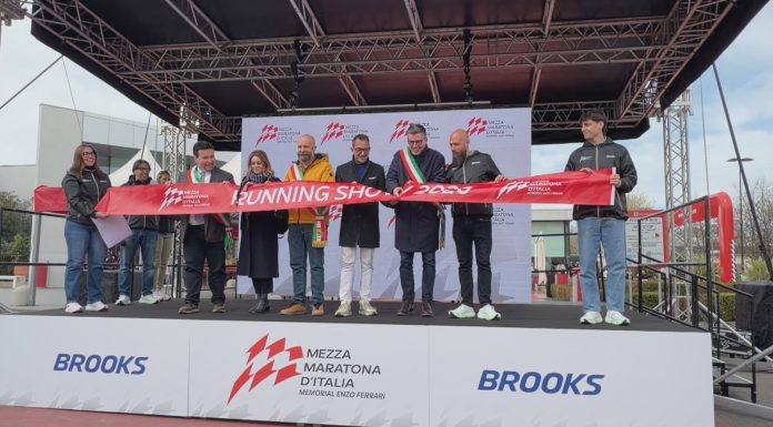 A MARANELLO, TAGLIO DEL NASTRO PER LA MEZZA MARATONA D’ITALIA 2026