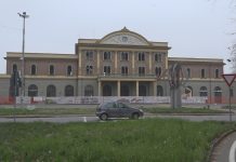 STAZIONE PICCOLA, “SCOPERTA” LA NUOVA FACCIATA RIQUALIFICATA