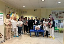 PEDIATRIA DEL POLICLINICO, POLIZIA PENITENZIARIA DONA UOVA AI BAMBINI