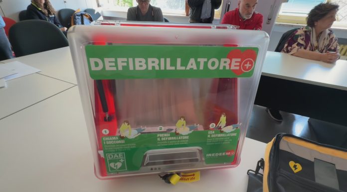 “RETE DEL CUORE”, DIFFONDERE DEFIBRILLATORI PER COMBATTERE L’INFARTO
