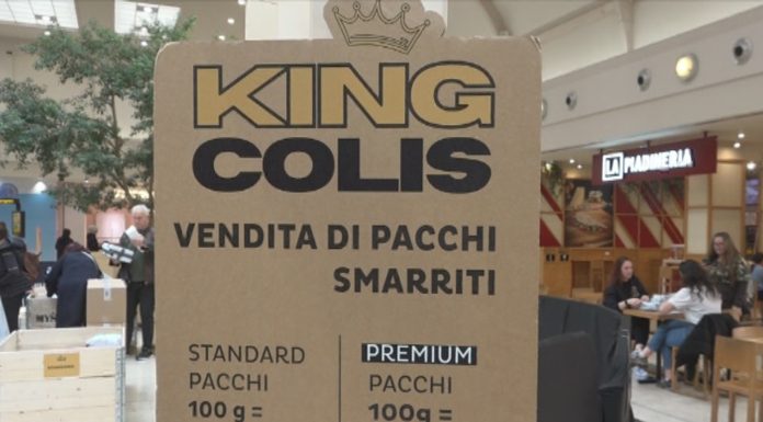 KING COLIS, IL FENOMENO DEI PACCHI SPERDUTI CHE DIVENTANO AFFARE