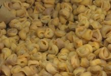 MANGIATE DI PASQUA, TAVOLE PRONTE… MA OCCHIO ALL’EQUILIBRO